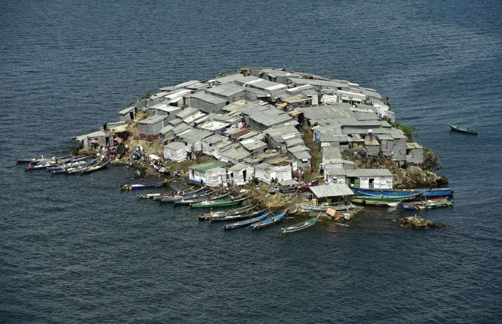ISLAND ON LAKE VICTORIA